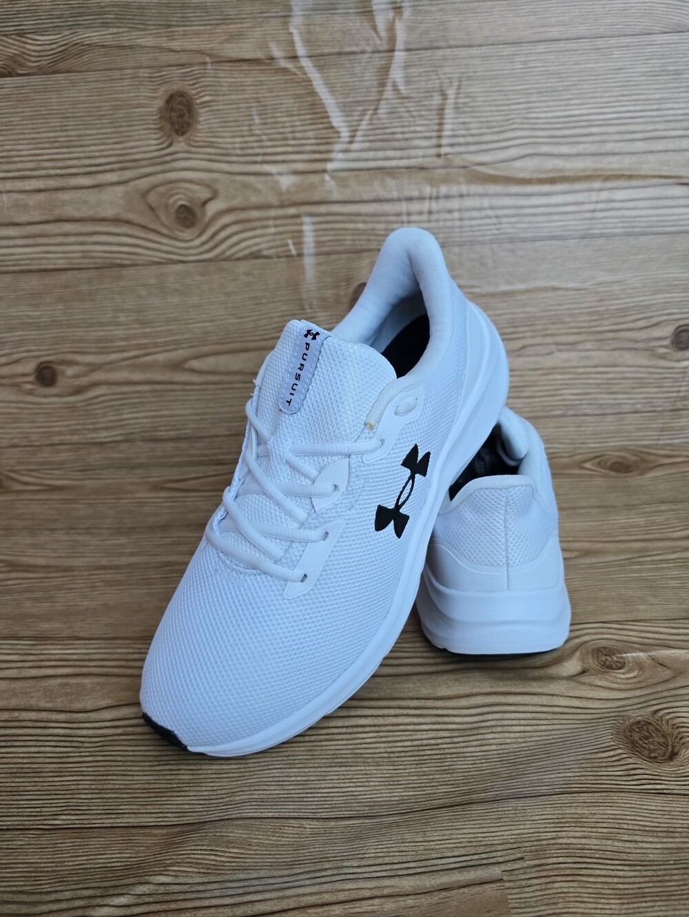 Under Armour Charged Pursuit 4